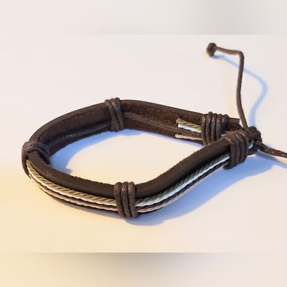 Men's bracelet leather layered brown new d47 - Picture 1 of 1